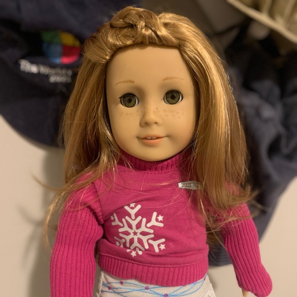 American Girl Mia Girl of the Year 2008 - Picture 1 of 3